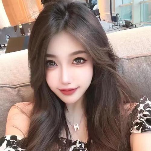 可乐跳舞主播的美女聊天室