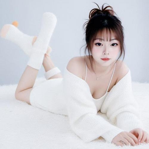 乖宝带你致富的美女聊天室