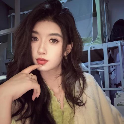 湖南新人初初没人疼.......的美女聊天室