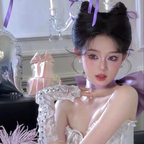 七宝吖、的美女聊天室