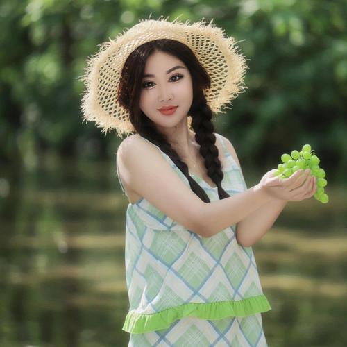 逸鑫8小柔儿的美女聊天室