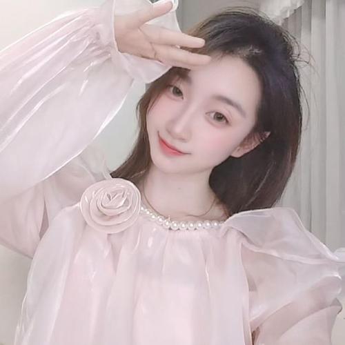 新人杨青柠