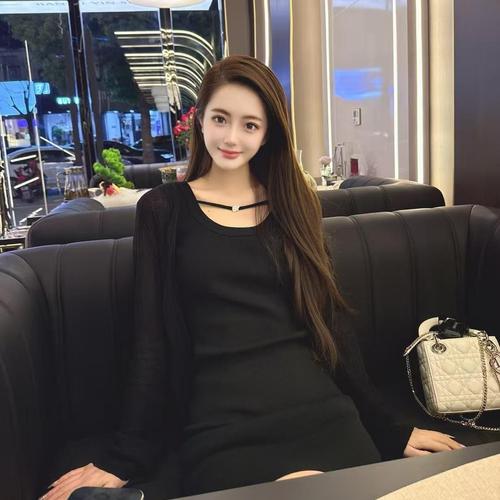 倾城～莫离医院陪护不定时播的美女聊天室