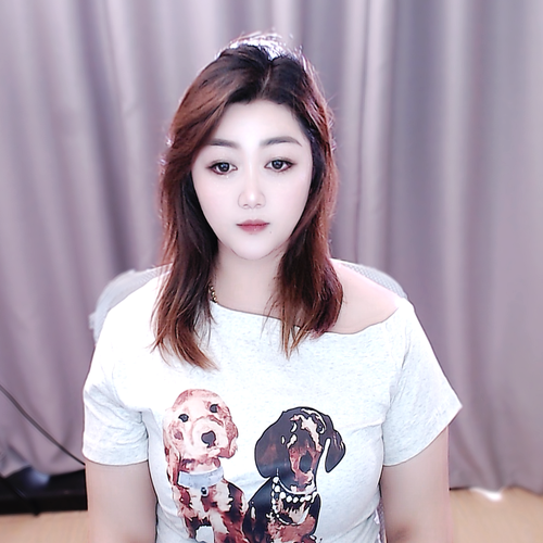 新人~夏夏的美女聊天室