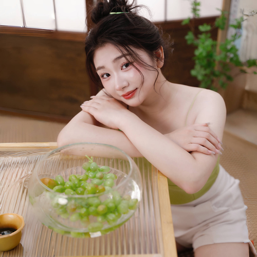 小c、等风来的美女聊天室