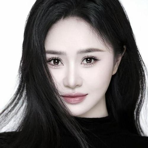 欧欧.不会唱歌！的美女聊天室
