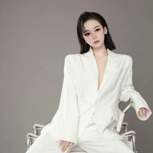 姜允的美女聊天室
