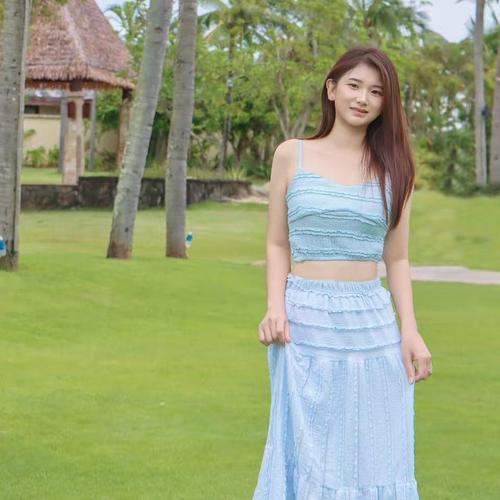小c、万事胜意的美女聊天室