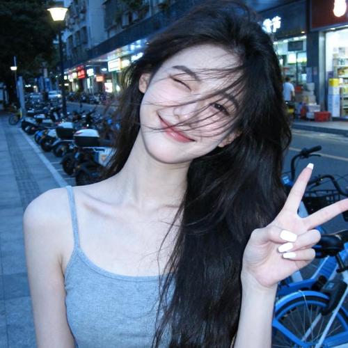 一知瑜.y的美女聊天室