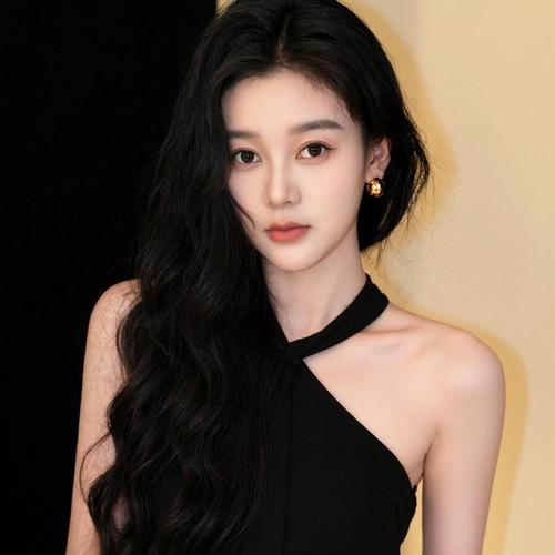 新人荞一的美女聊天室