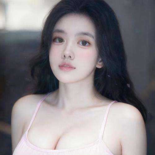 小妍正在唱情歌的美女聊天室