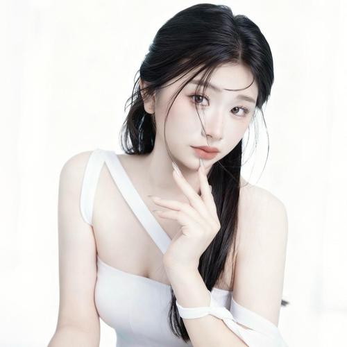 小c、万事胜意的美女聊天室