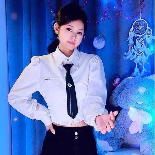 青青新人求守护..