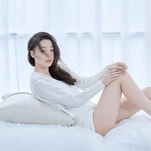 唱歌主播佑佑的美女聊天室