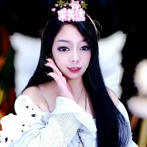 依依<!--REPLACE_TOP_ANCHOR_HERE-->    只想做你的太阳的美女聊天室