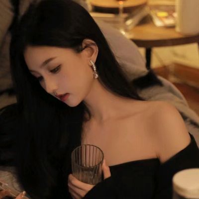 c世纪可乐宝求大哥的美女聊天室