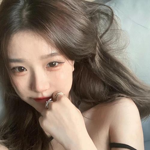 颖一宝❤️的美女聊天室