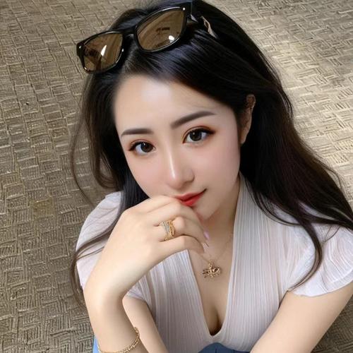 逸鑫8-佳丽小淘气的美女聊天室