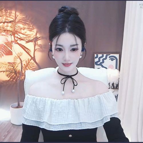 小馋猫儿`
