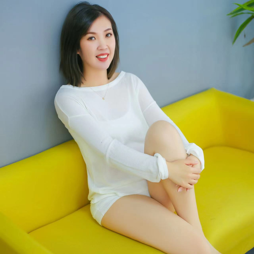 三七～～的美女聊天室