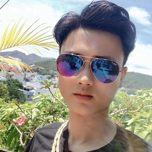 大帅-关注17号印总生日大会的美女聊天室