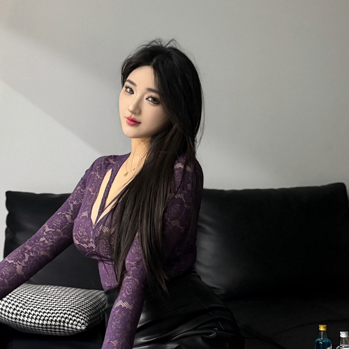 C世纪舞板砖的美女聊天室