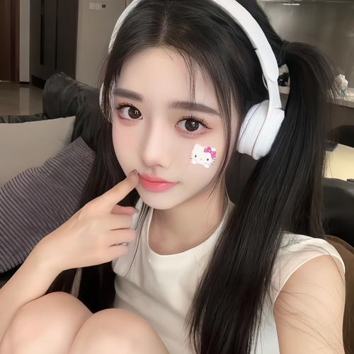 小卷子ฅ的美女聊天室