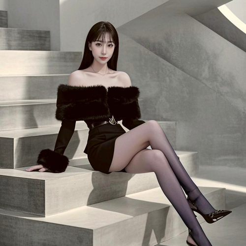 露瑶發财致富的美女聊天室