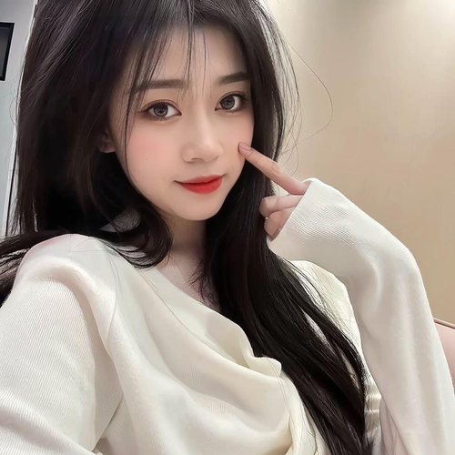 莹莹●38岁艳丽继母