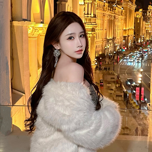 斯瑶睡不饱的美女聊天室