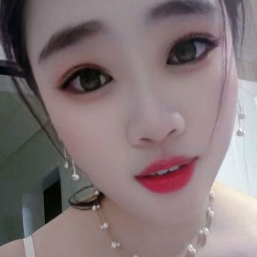 新人柠萌吖的美女聊天室