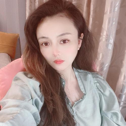 zz轻松一点的美女聊天室