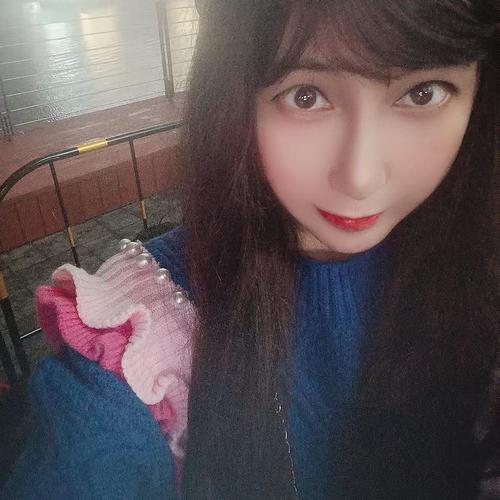 软兔酱OsNk7F的美女聊天室