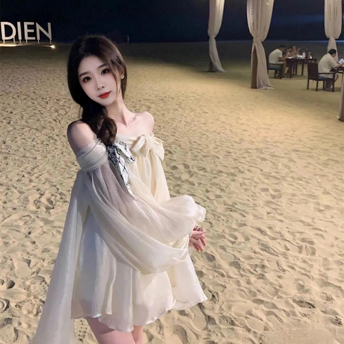 小榨菜☘️的美女聊天室
