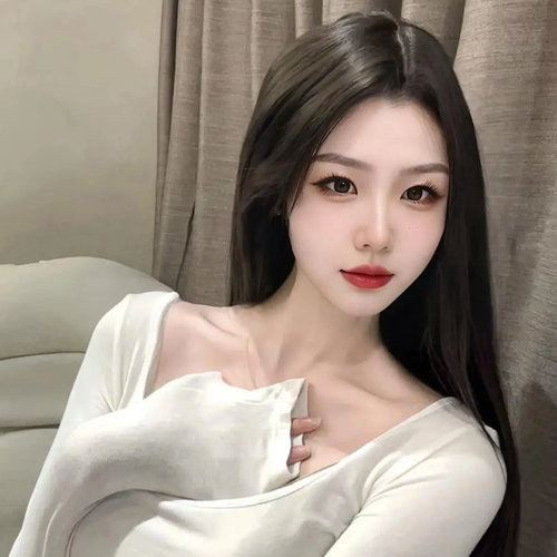 芊芊•细吻蔷薇的美女聊天室
