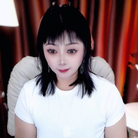 橙子新人的美女聊天室