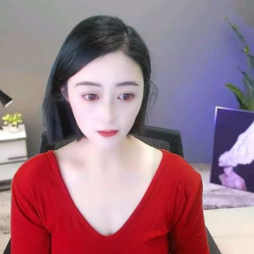 新人青青。