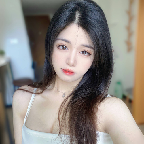 广东袁嘉嘉~的美女聊天室