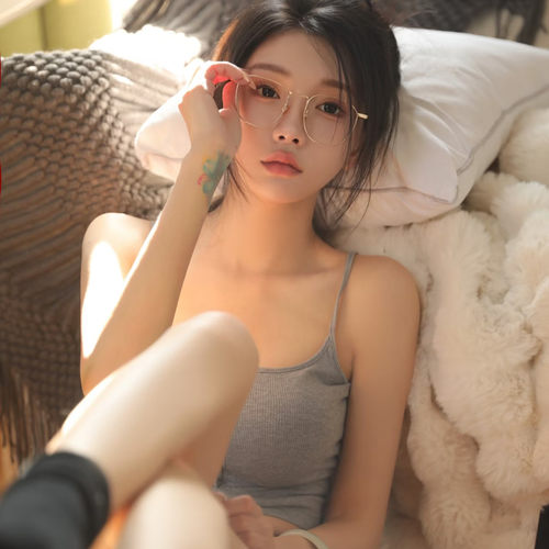碎碎田的美女聊天室