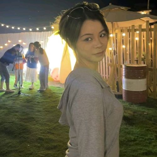 妖-小怪♑饿死了的美女聊天室