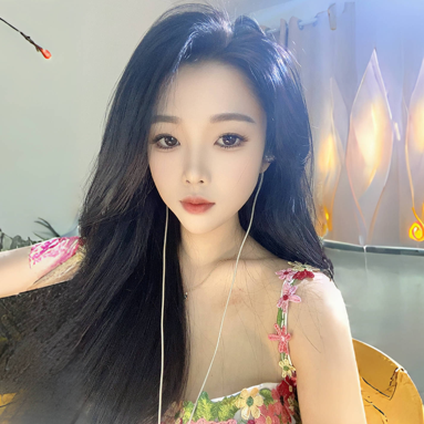 娜美。的美女聊天室
