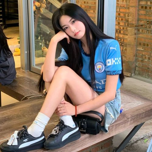 高冷冷的美女聊天室