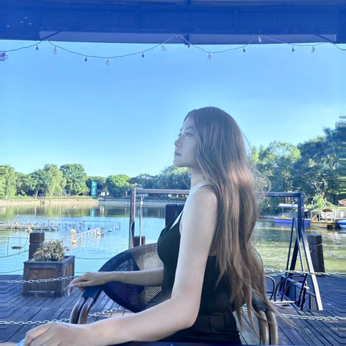粥粥吃不饱的美女聊天室