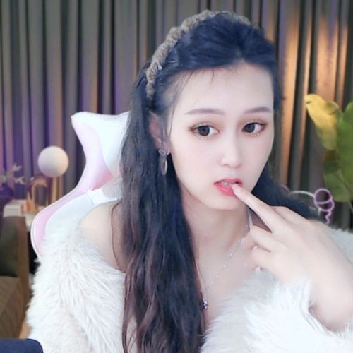 萍兒大迷糊的美女聊天室
