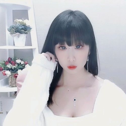 新人尤超温柔的美女聊天室