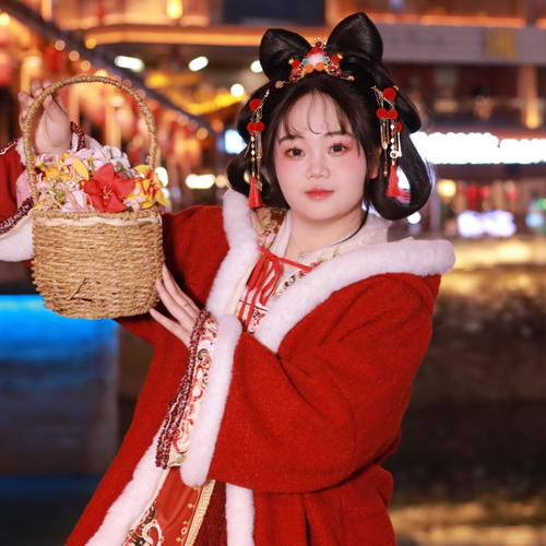 新人小姐姐第一天的美女聊天室