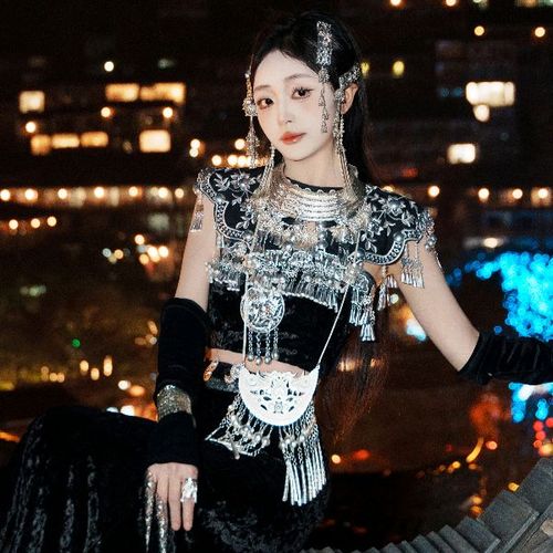 AA小小谢霸气哥接升吖的美女聊天室