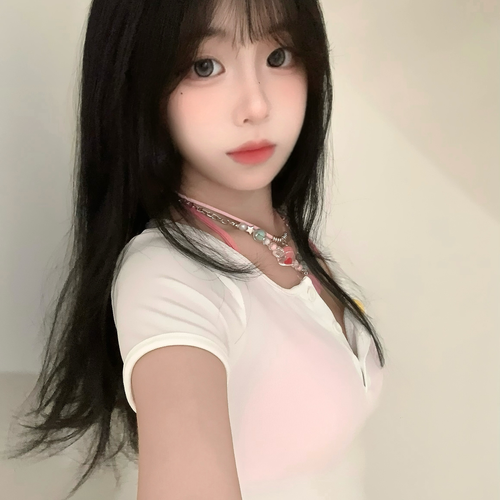依依一岁了～想有人宠～