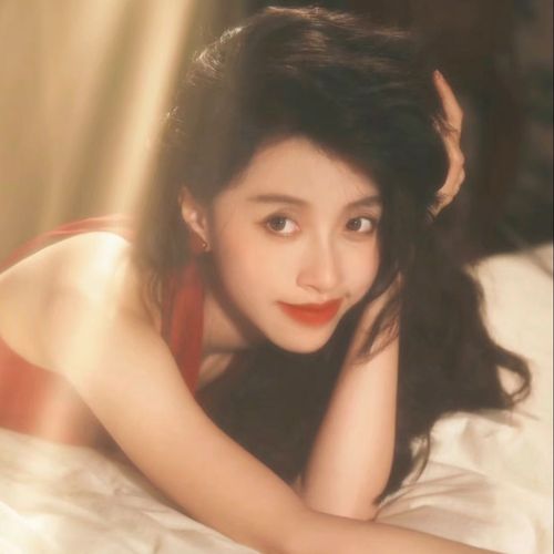 安琪‿万伊1号周年的美女聊天室