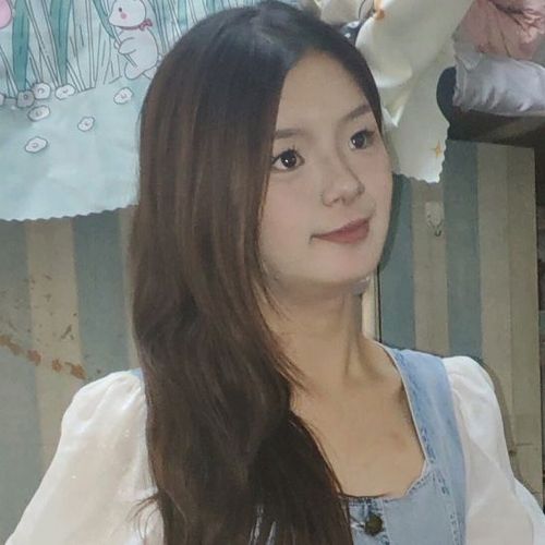 小婷05吖的美女聊天室
